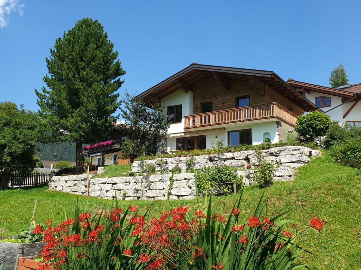 Holiday Home Happy By Interhome Eben Im Pongau Eksteriør billede