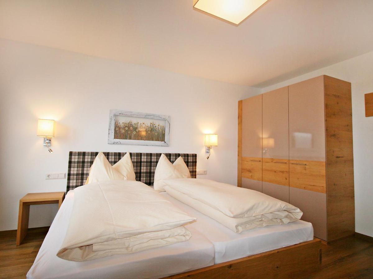 Holiday Home Happy By Interhome Eben Im Pongau Eksteriør billede